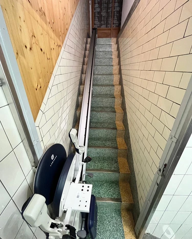Straight-Track-Straight-blue-1Fto2F (3)